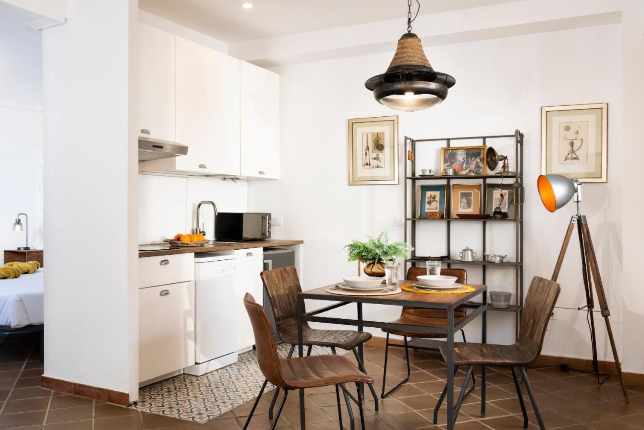 Lepanto Premium Apartments Seville Luaran gambar